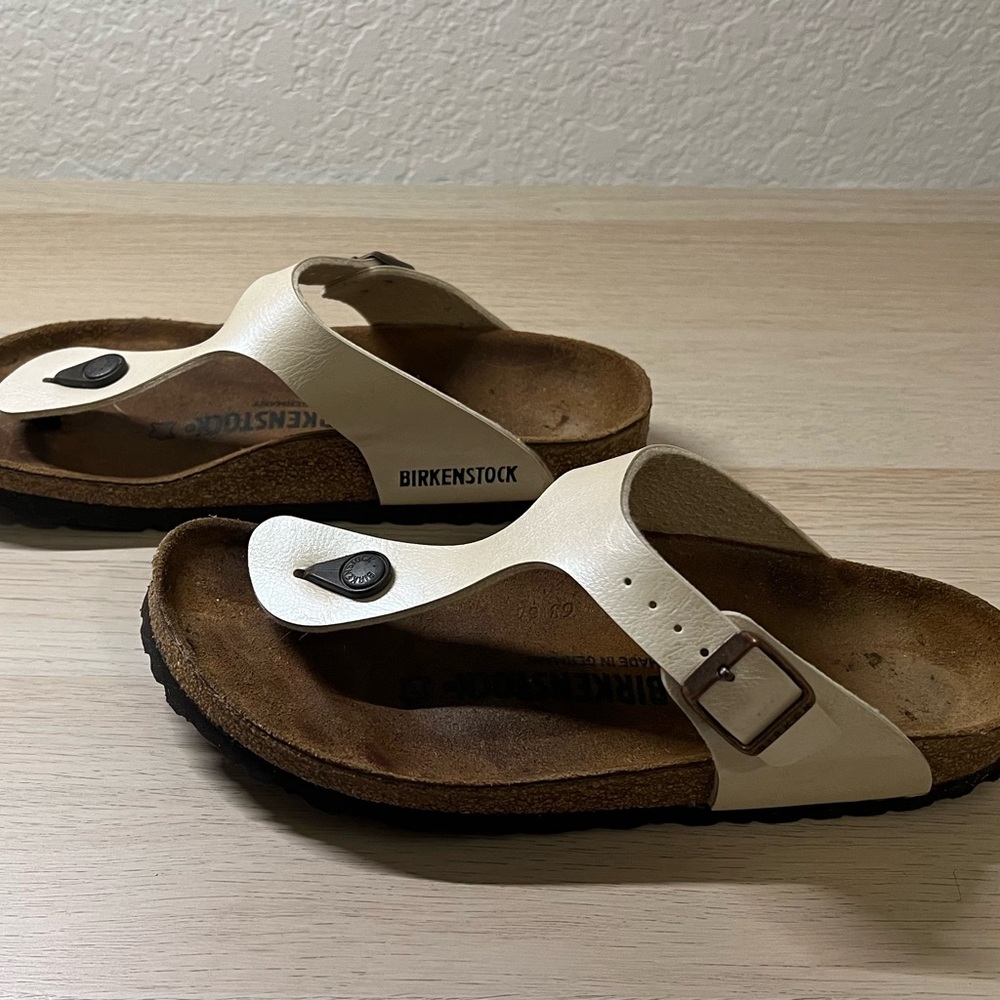 Birkenstock Cream Sandals